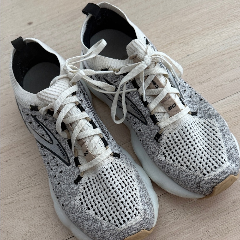 Brooks Athletic Knit Running Shoes in Heathered White & Black Accents
